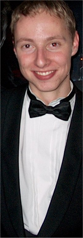 Hello, My Name is Jeroen, 19, 6'0 tall, handsome and single